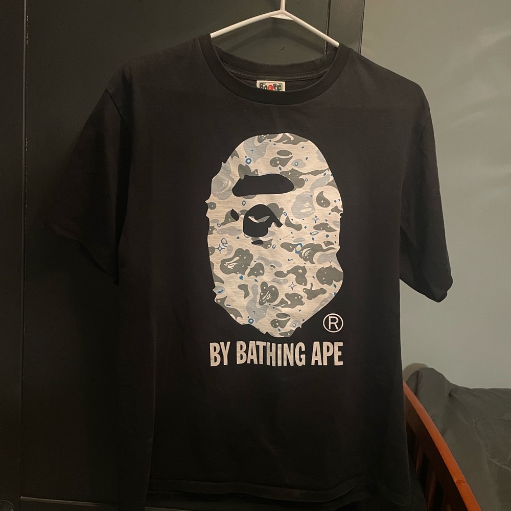 authentic bape t shirt in excellent condition
